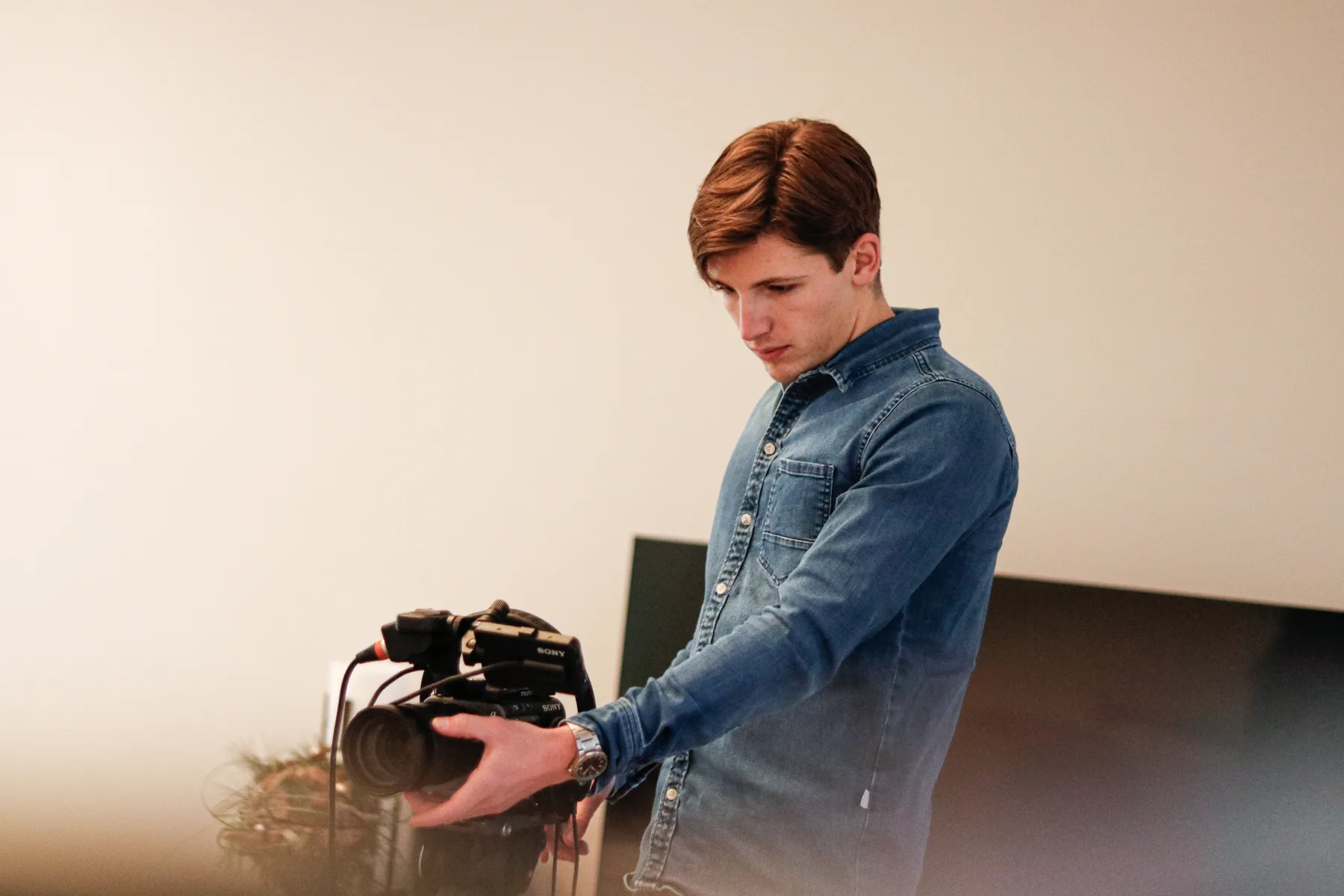 Camera-opstelling wordt voorbereid voor een scene